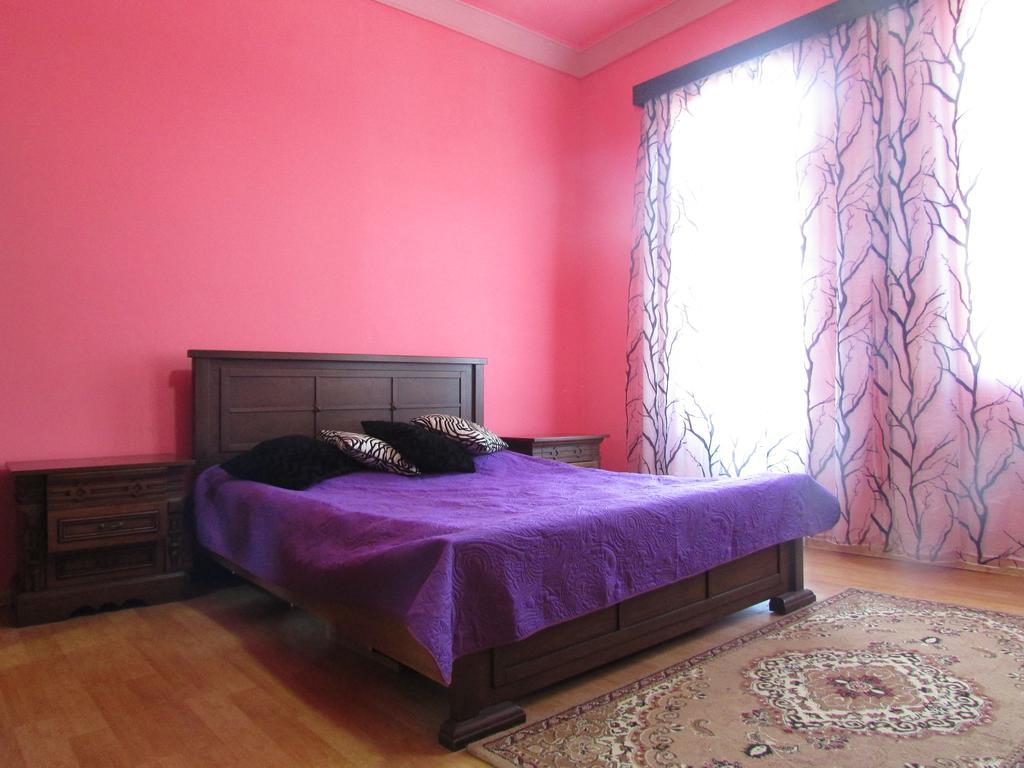 Joni Guest House Batumi Ngoại thất bức ảnh
