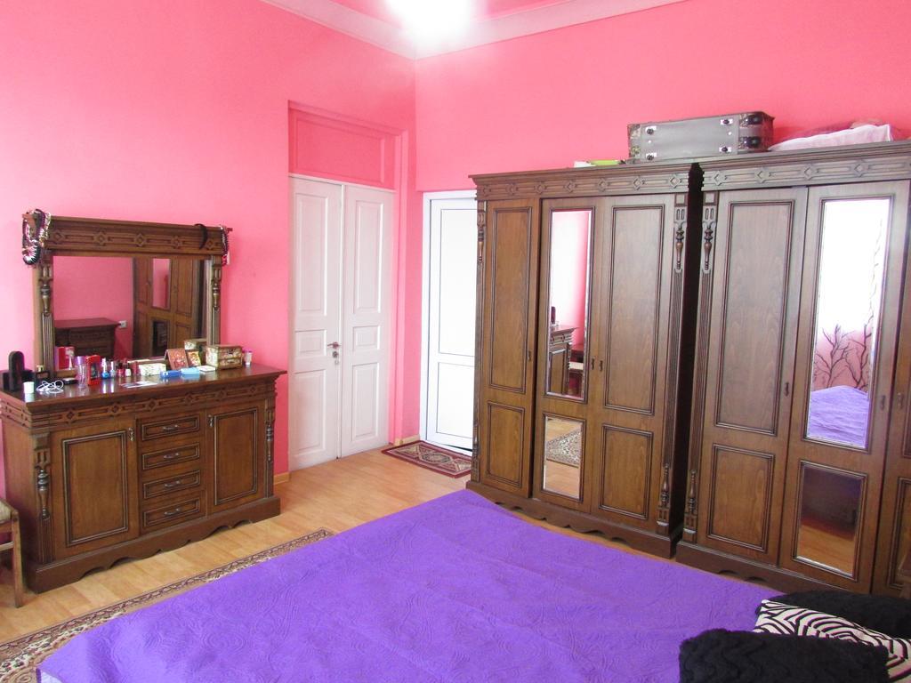 Joni Guest House Batumi Ngoại thất bức ảnh